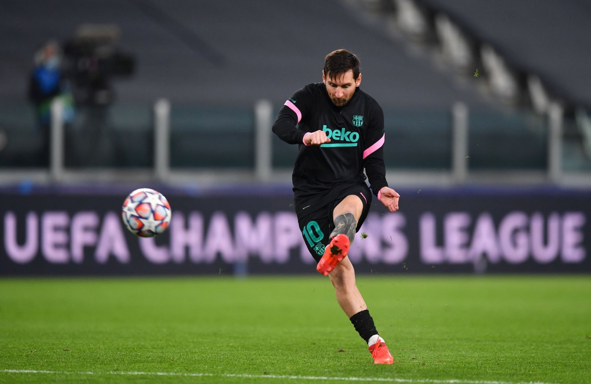 签下库尼亚 签下库尼亚