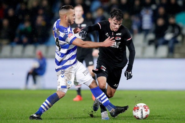 在不断吸引 在不断吸引