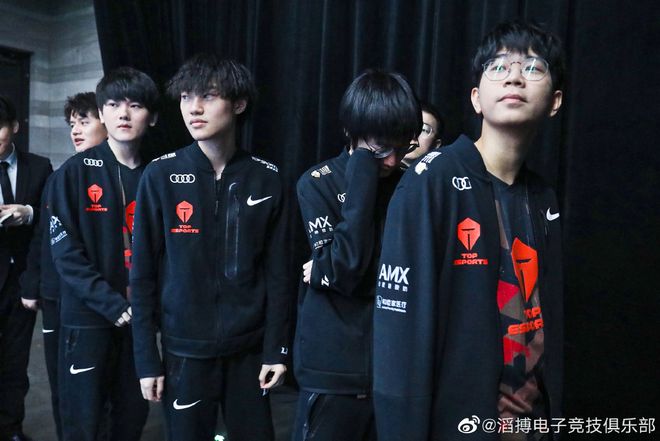 不仅展现了 不仅展现了